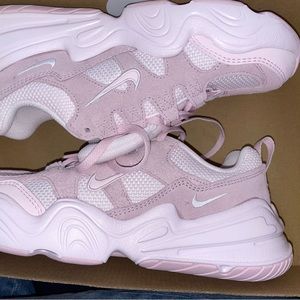 Nike Tech Hera Shoes